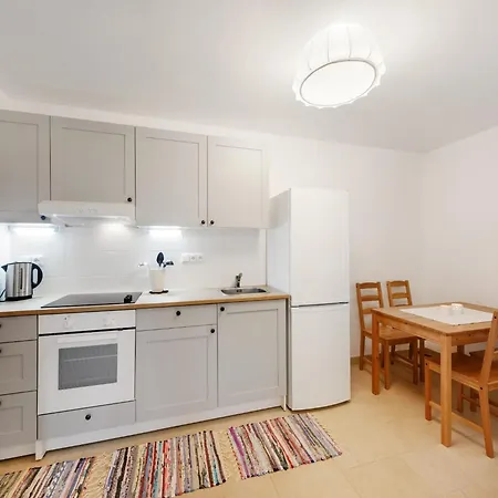 Вилла In Varva Ov With Garden And Barbecue *