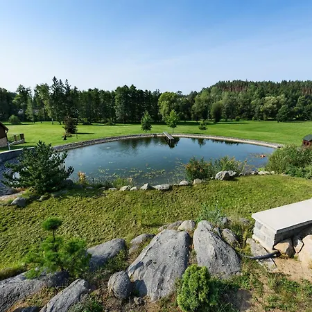 In Varva Ov With Garden And Barbecue * Varvazov