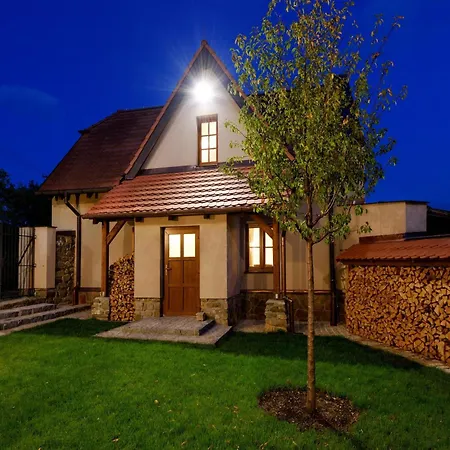 In Varva Ov With Garden And Barbecue *