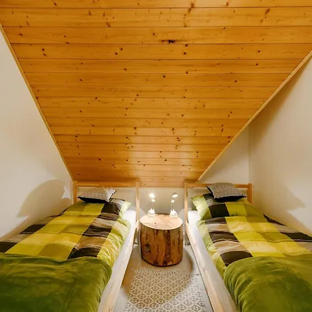 Вилла In Varva Ov With Garden And Barbecue Varvazov