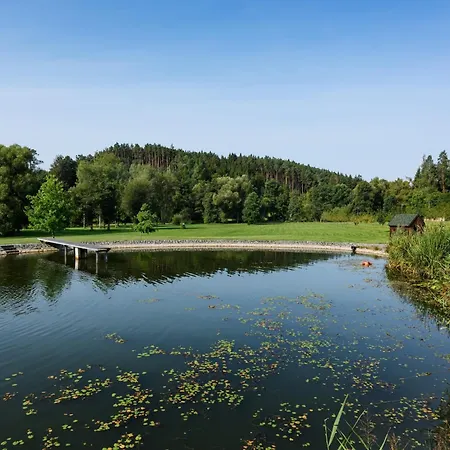 In Varva Ov With Garden And Barbecue Βίλα